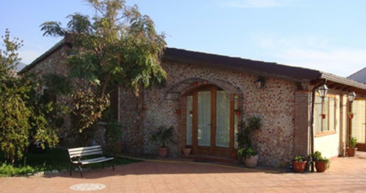 Agriturismo Pingitore Luzzi Buitenkant foto